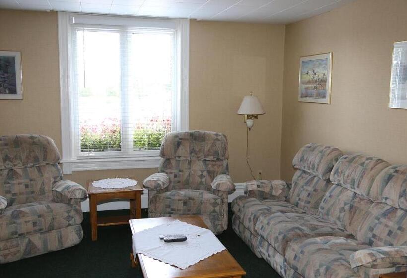 منزل 3 غرف نوم, Country Inn Listowel