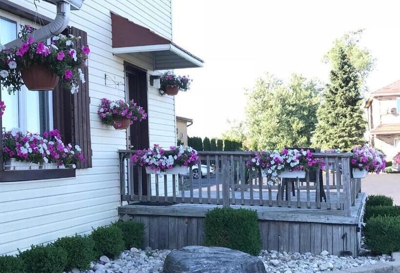 منزل 3 غرف نوم, Country Inn Listowel