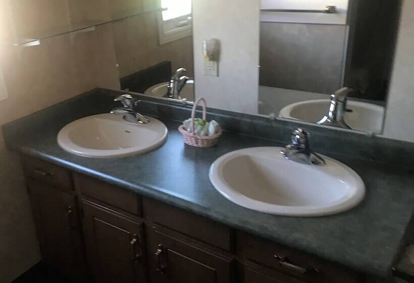 3ベッドルームハウス, Country Inn Listowel