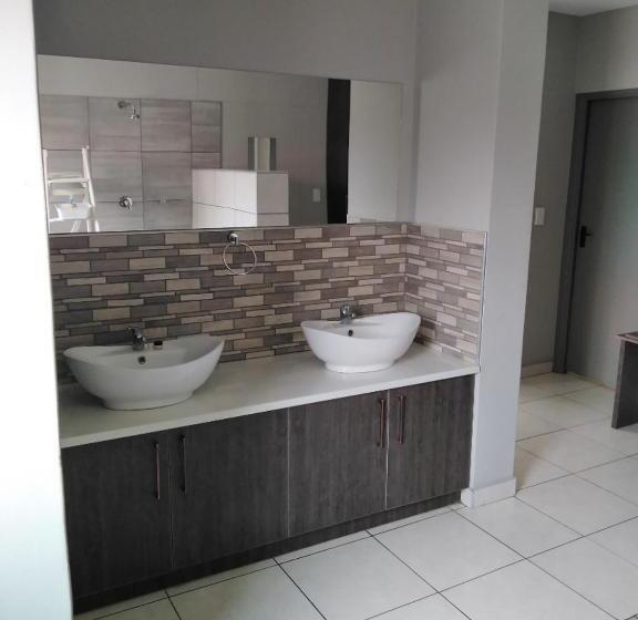 اتاق لوکس, Die Windpomp Guesthouse