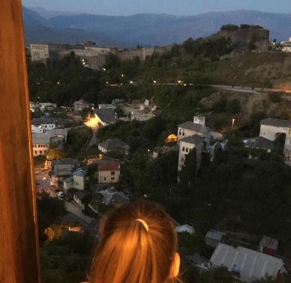 اتاق لوکس با چشم‌انداز, Guest House Salaria