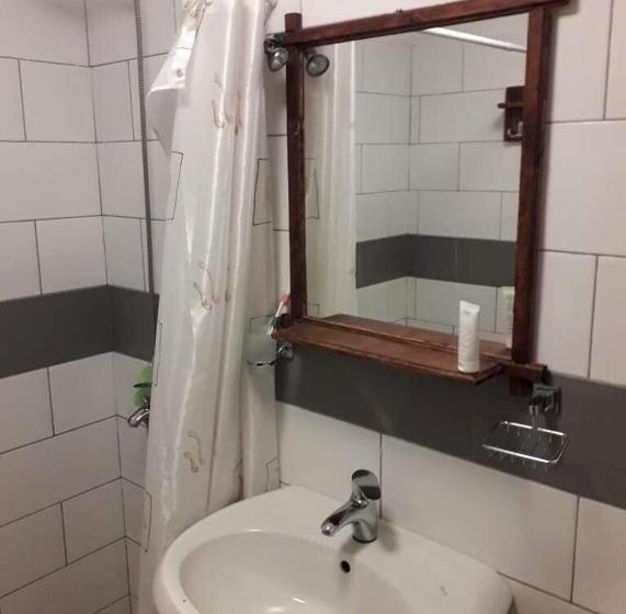 اتاق استاندارد سه نفره, Guest House Salaria