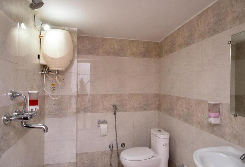 اتاق خانوادگی, Braj Villa