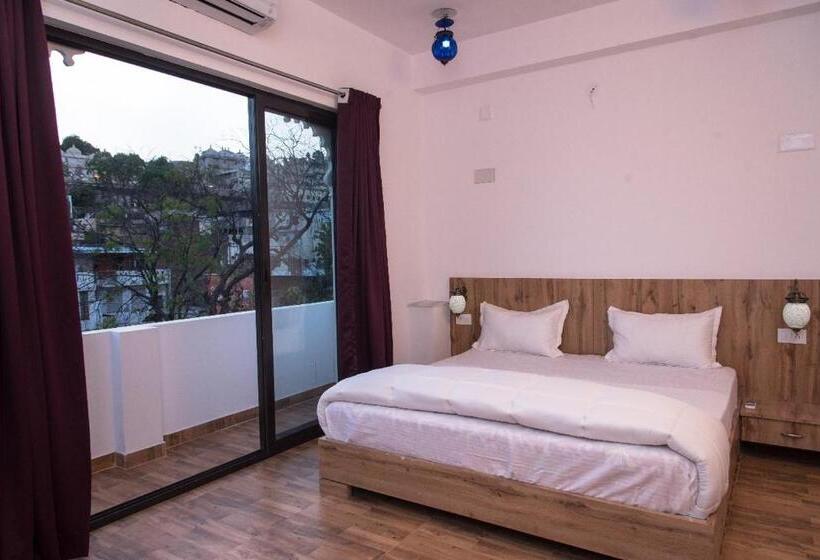 اتاق خانوادگی, Braj Villa