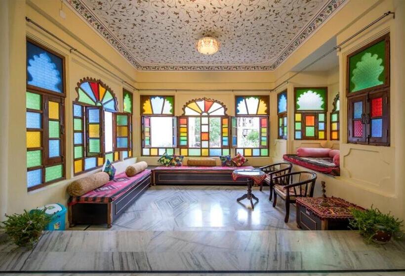 اتاق لوکس, Braj Villa