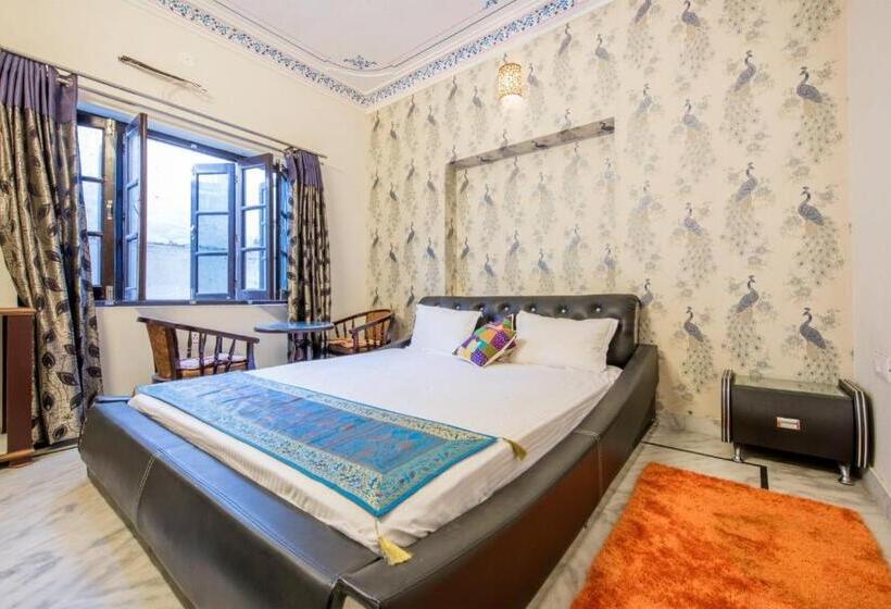 اتاق لوکس, Braj Villa