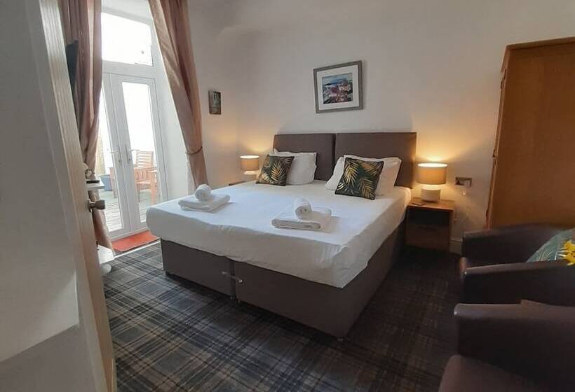 Quarto Estandar, The Merrydale Guest House