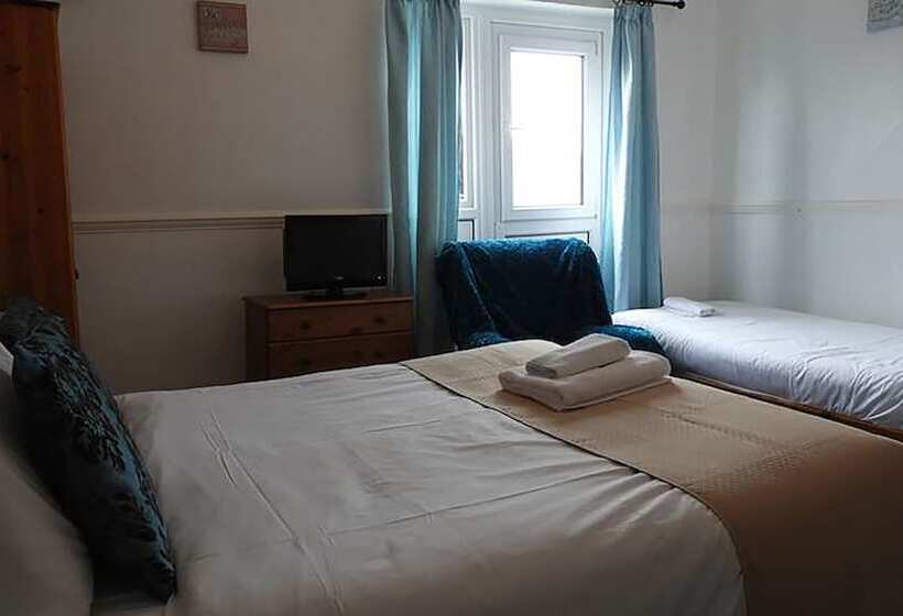 Quarto Familiar, The Merrydale Guest House
