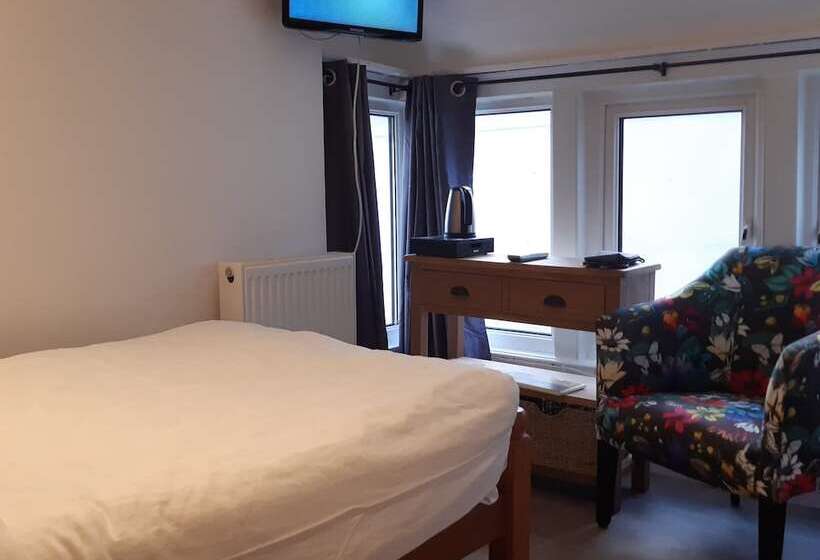 חדר סטנדרט יחיד, The Merrydale Guest House