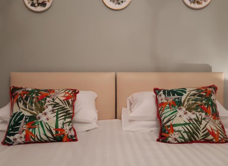 Quarto Estandar, The Merrydale Guest House