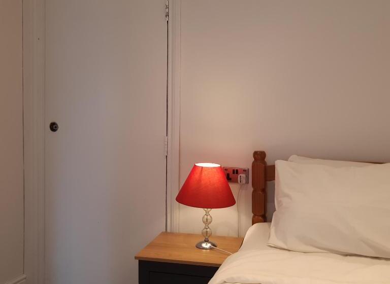 חדר סטנדרט יחיד, The Merrydale Guest House