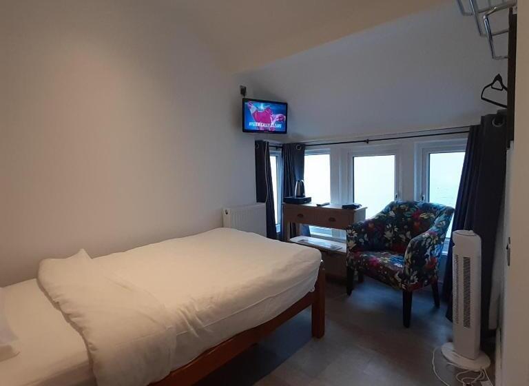 חדר סטנדרט יחיד, The Merrydale Guest House