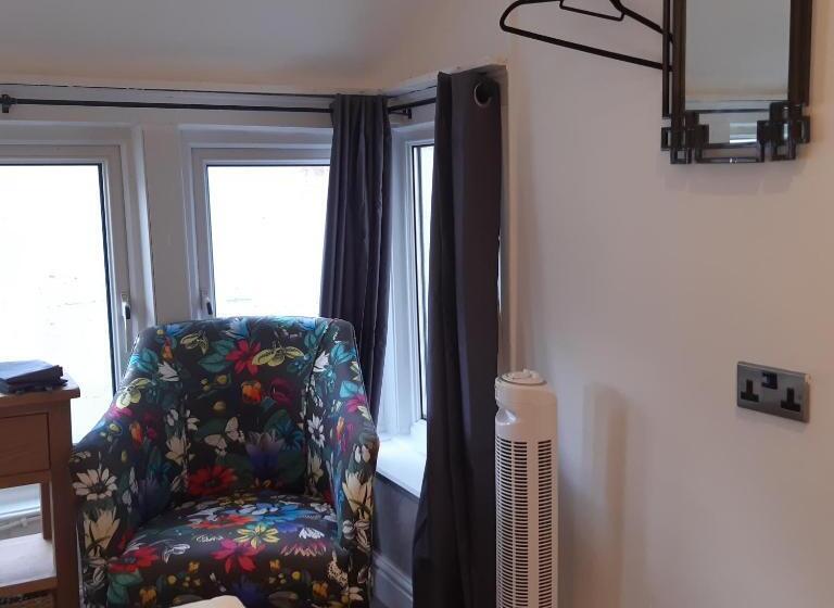 חדר סטנדרט יחיד, The Merrydale Guest House