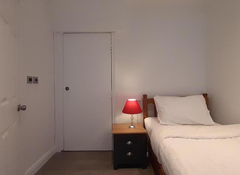 חדר סטנדרט יחיד, The Merrydale Guest House