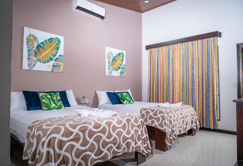 四人标准间, Villa Tucan