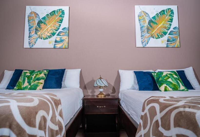 四人标准间, Villa Tucan