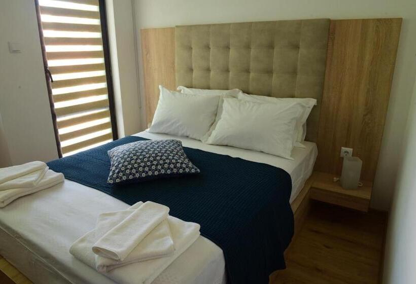 Апартаменты 1 Спальня с Террасой, Active Apartments
