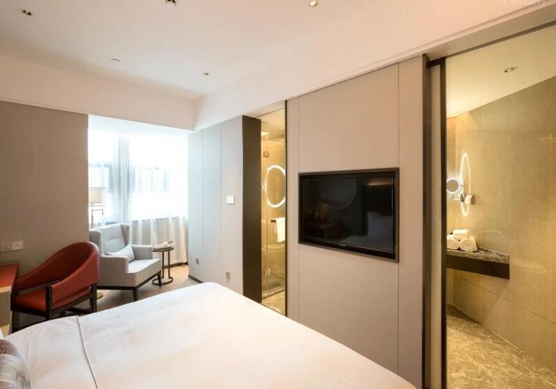 ルームシェアのワンベッド, Ishigaki Guesthouse Hive