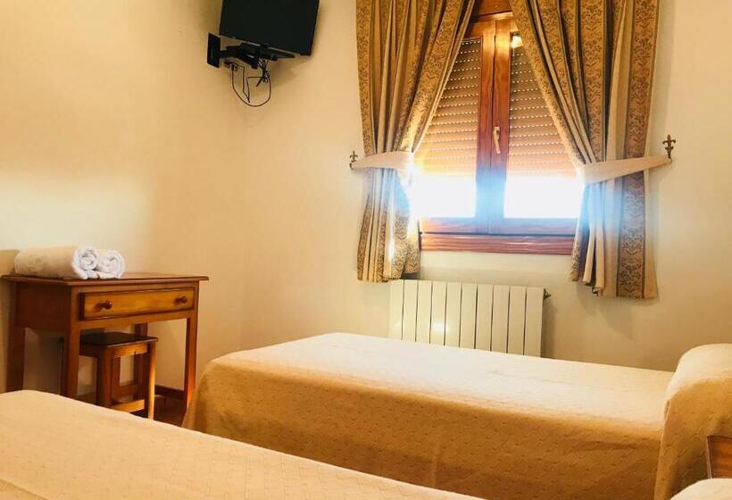 Номер Стандарт, Hostal Restaurante Ecuador