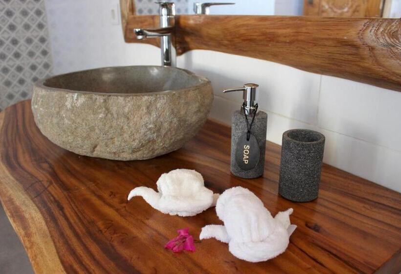 标准间, Coco Cabana