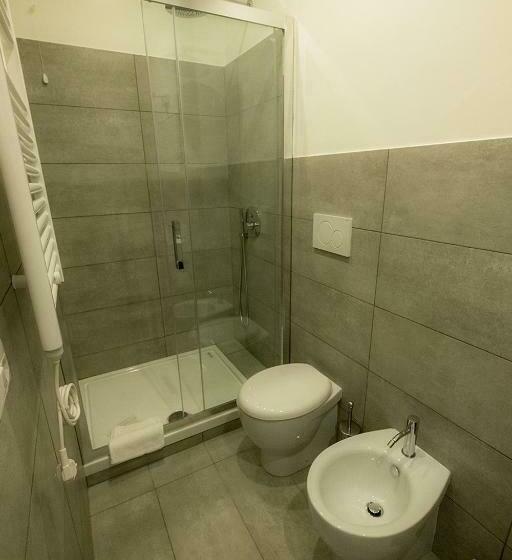 חדר סטנדרט לשלושה עם מרפסת, Suite Pinturicchio