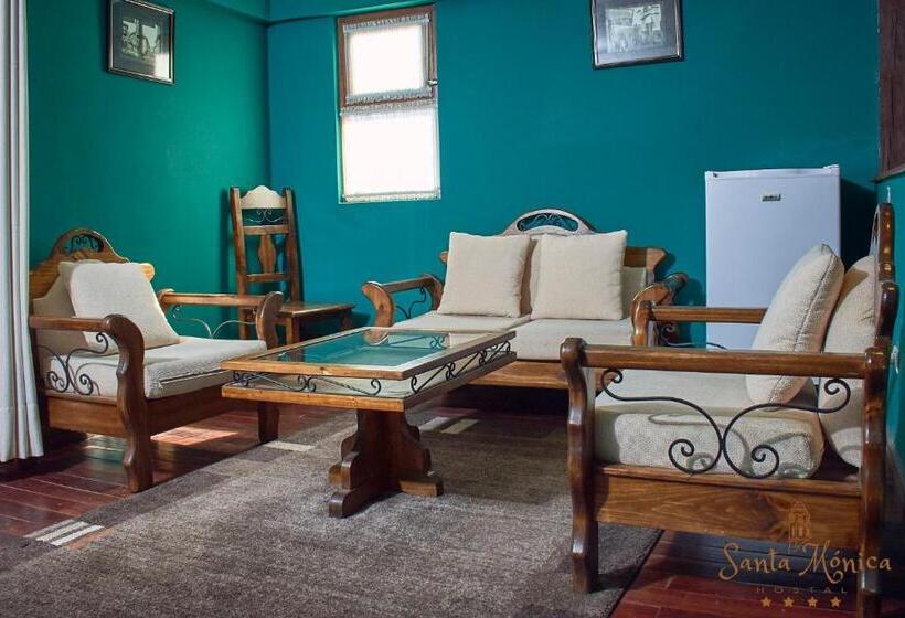 سوییت جونیور, Santa Mónica