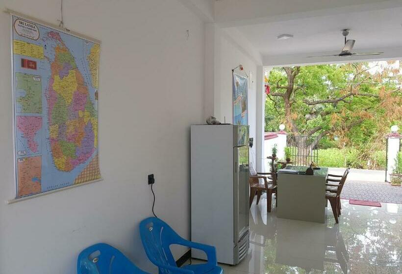 Standard Trippelrum, Hilton Cottage