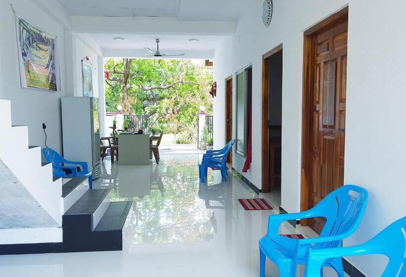 Quarto Estandar, Hilton Cottage