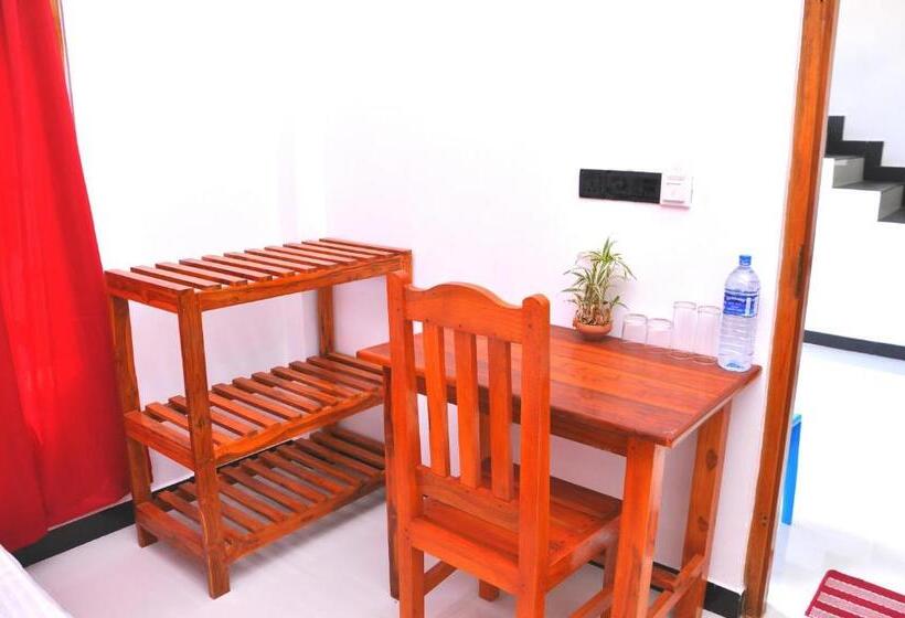 Standardrum, Hilton Cottage