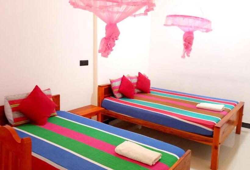 Standardrum, Hilton Cottage