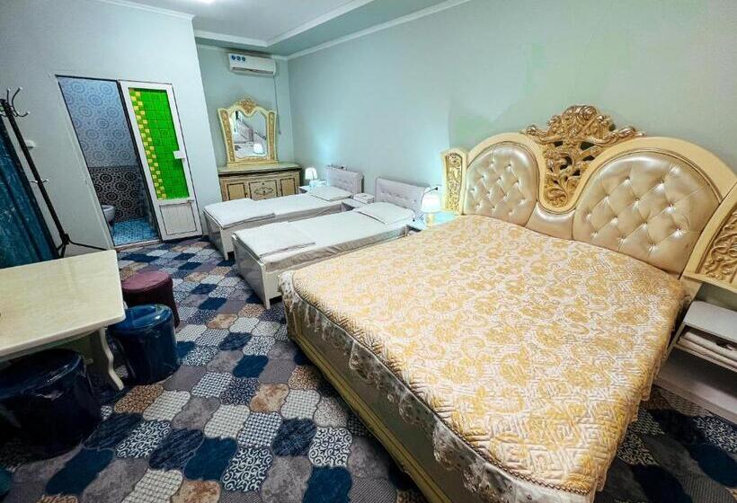 اتاق لوکس چهار تخته, Uncle Kolya Boutique