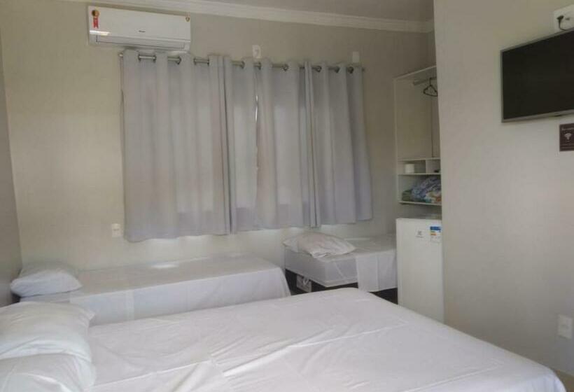 Standard Quadruple Room, Pousada Aliança