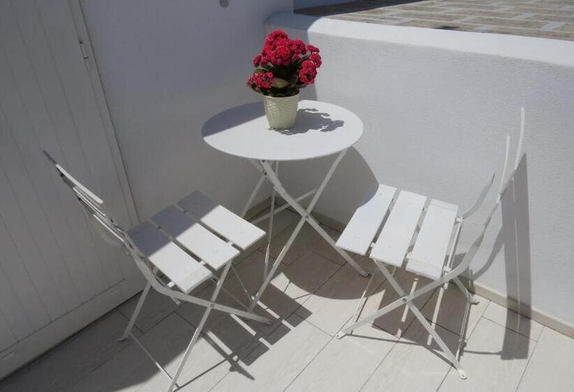 خانه 1 خوابه, Sirenè