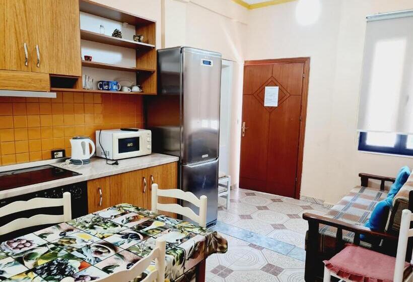 דירת שני חדרים, Villa Gersina Golem