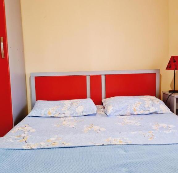 דירת שני חדרים, Villa Gersina Golem