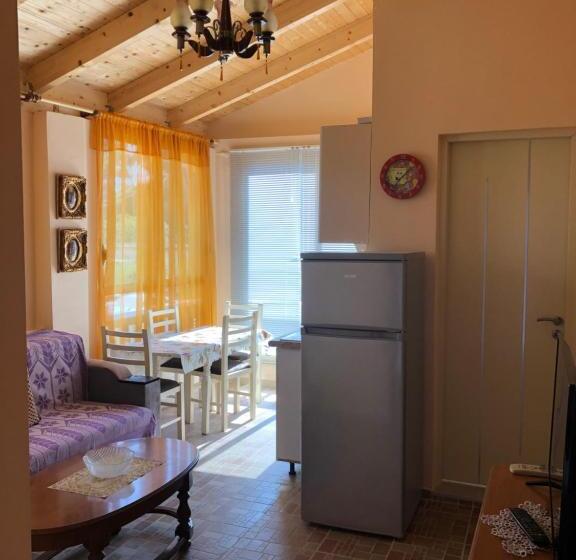 דירת חדר סופריור, Villa Gersina Golem