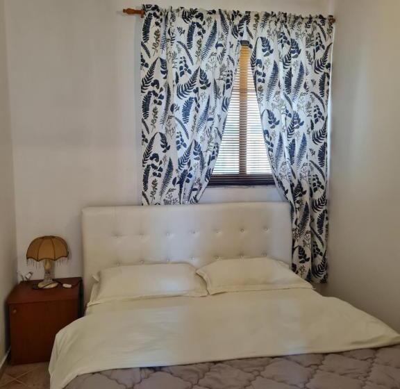 חדר משפחתי נוף לגינה, Villa Gersina Golem