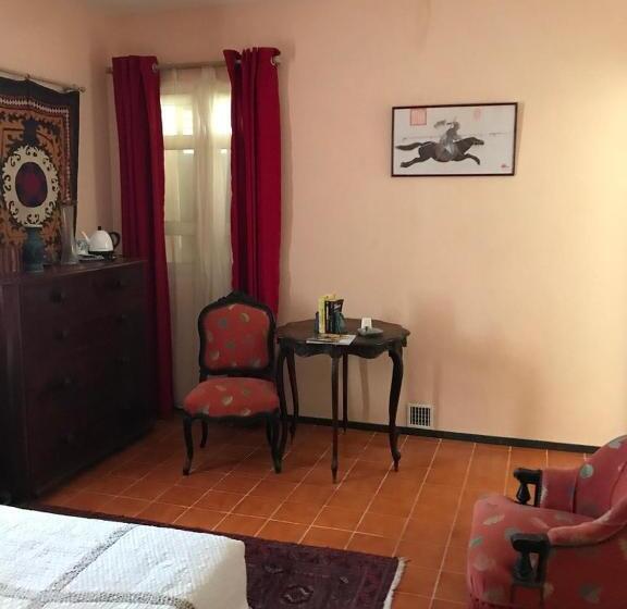 스탠다드 룸, A Loghja Di Cavallo Morto