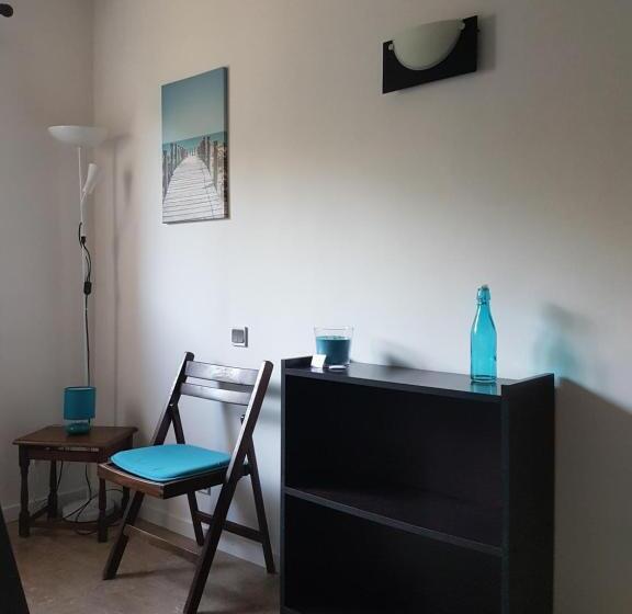 Семейный Номер, Corsica Paddock