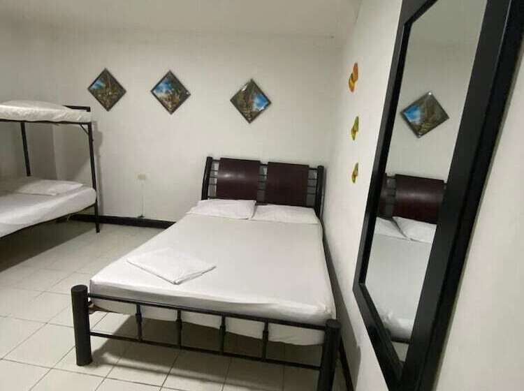اتاق استاندارد, Hostal El Exito