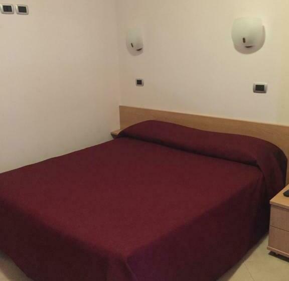 اتاق استاندارد, L' Ammiraglio