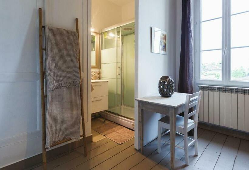 Номер Стандарт, Les Ormeaux