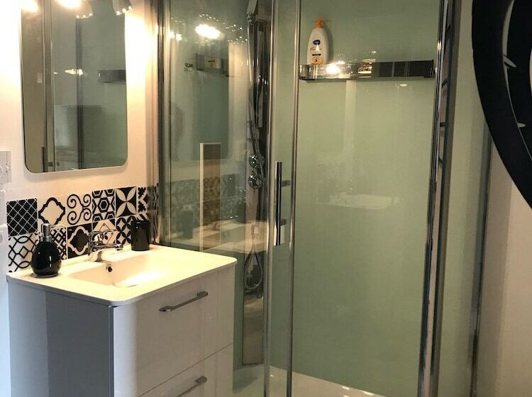 Номер Стандарт, Les Ormeaux