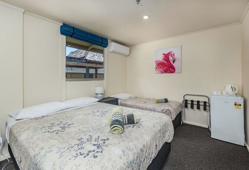 스탠다드 트리플 룸, Riverside Lodge Paihia