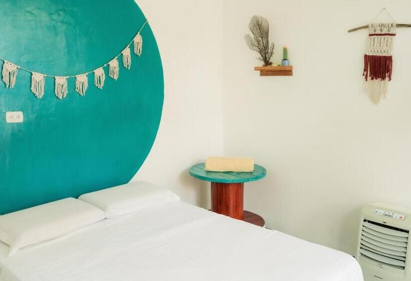 اتاق استاندارد, Hostal Azul