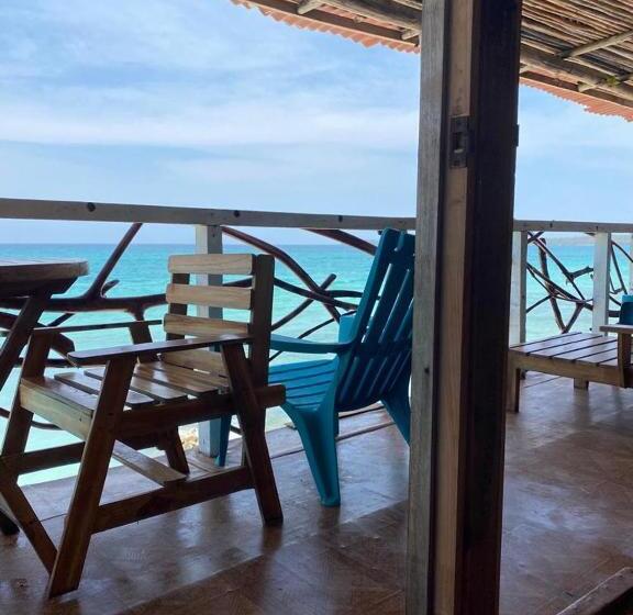 스탠다드 룸, Raw Kokomar Posadanativa