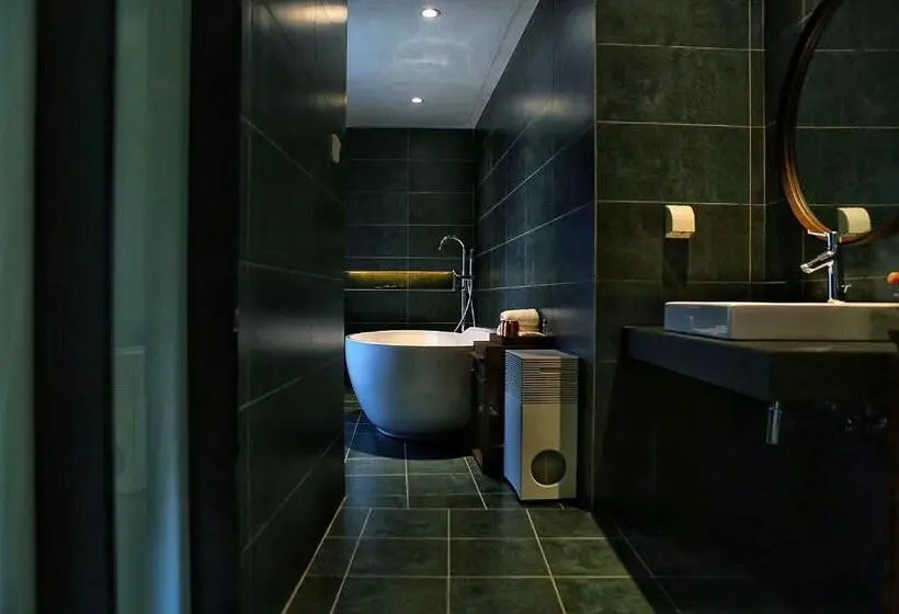 اتاق خانوادگی با چشم‌انداز باغ, Refactoring Space Yangzhou