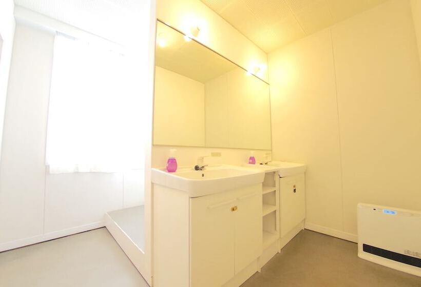 Семейный Номер, Hostel 1889