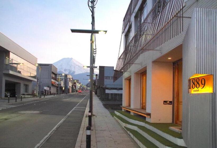 Четырехместный номер эконом класса с общей ванной комнатой, Hostel 1889