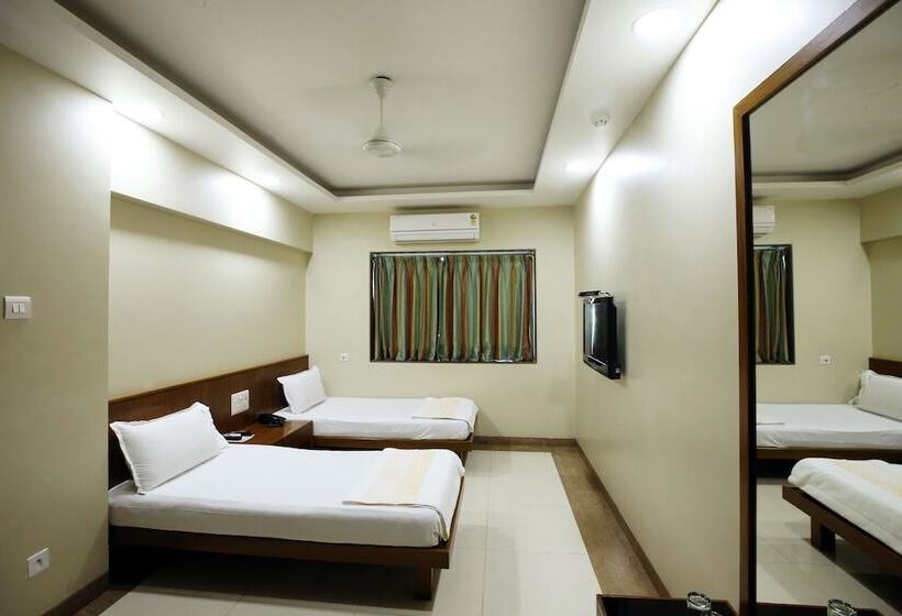 اتاق لوکس, Bombay International